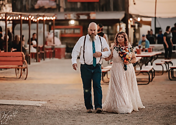Whiskey + Wy Photography - Surprise, AZ Wedding Photographers - Professional Portrait Image