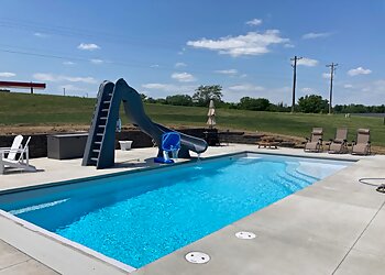 Des Moines Pool Services Wiges Outdoor Services