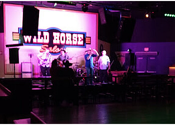 3 Best Night Clubs in Topeka, KS - Expert Recommendations