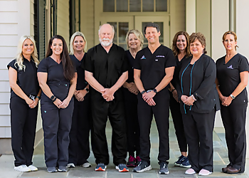 Jackson Dentists William E. Umphlett, DDS - CAPITAL DENTAL