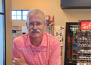 William H. Holmes, OD - CHESTERFIELD EYEWORKS  Springfield Pediatric Optometrists image 1