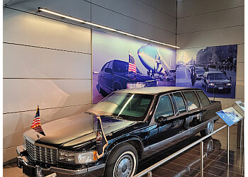 Little Rock Places To See William J. Clinton Presidential Library and Museum
