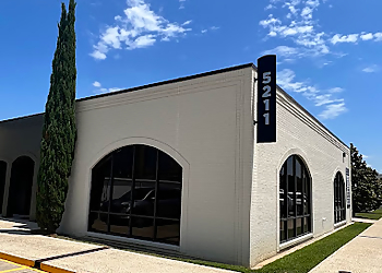 William Mills II, DPT, Cert. DN - ALINEA PERFORMANCE - Baton Rouge, LA Physical Therapists - Clinic Exterior Image