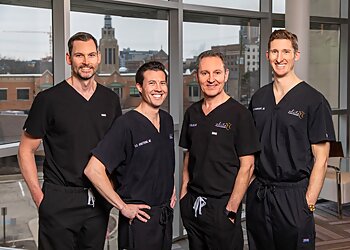 Grand Rapids Plastic Surgeon William T. Cullen, MD, FACS - ELITE PLASTIC SURGERY