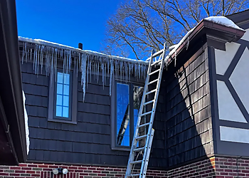 Williams Window Cleaning & Gutters - Cleveland, OH Window Cleaners - Outdoor Work Image