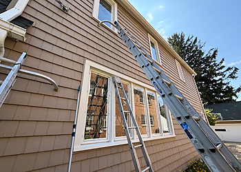 Williams Window Cleaning & Gutters Williams Window Cleaning & Gutters - Cleveland, OH Window Cleaners - Service Image
