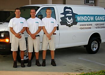 West Palm Beach Gutter Cleaners Window Gang