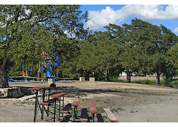 San Antonio Public Parks Woodlawn Lake Park