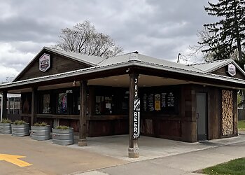 Warren Barbecue Restaurants Woodpile BBQ Shack