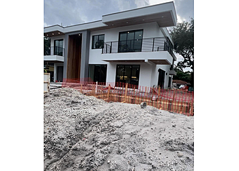 World Clean Solutions - Hialeah, FL Window Cleaners - Outdoor Work Image