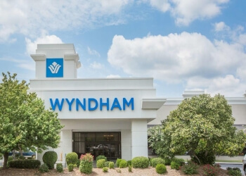 3 Best Hotels In Little Rock Ar Top Rated Reviews Wyndham Riverfront