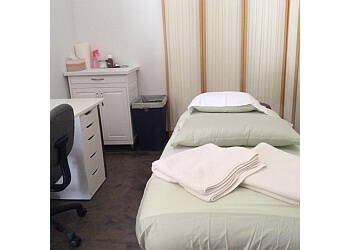 Yang Acupuncture - Hayward, CA Acupuncture - Treatment Room Image