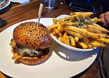 Yard House Washington Washington Sports Bars image 1