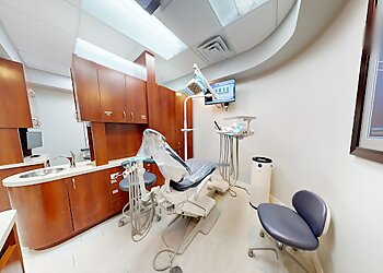 Philadelphia Dentists Yoel Calzada-Sanchez, DMD - ADVANCED FAMILY SMILES