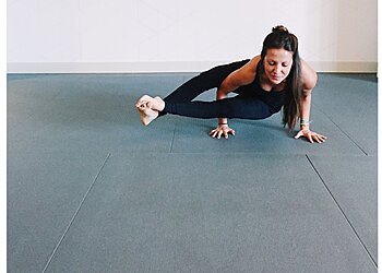 San Diego Yoga Studios Yoga Six Point Loma