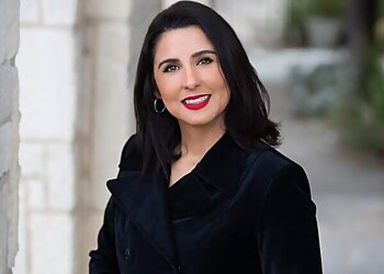 Yohana Saucedo - LAW OFFICES OF YOHANA SAUCEDO Laredo Immigration Lawyers image 1