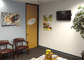 Yshay Shlesinger, MD - Roseville, CA Endocrinologists - Clinic Interior Image
