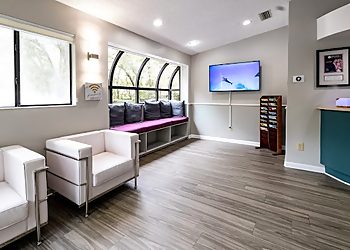 Gainesville Cosmetic Dentists Yulien Cruz-Davis, DMD - CRUZ DAVIS FAMILY AND COSMETIC DENTISTRY