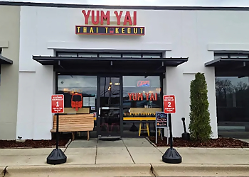 Yum Yai Street Thai - Birmingham, AL Thai Restaurants - Restaurant Exterior Image