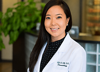 Yuri Kim, DO - Pasadena, CA Dermatologists - Healthcare Staff Image