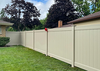 Kenosha Fencing Contractors Yutka Fence