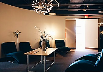 Z Salon & Spa - Louisville, KY Beauty Salons - Salon Interior Image