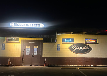 Ziggis Cocktail Lounge - Fontana, CA Night Clubs - Club Exterior