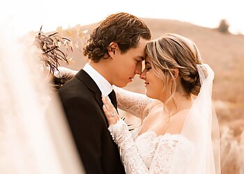 Huntington Beach Wedding Photographers Zoë Isabel Photography