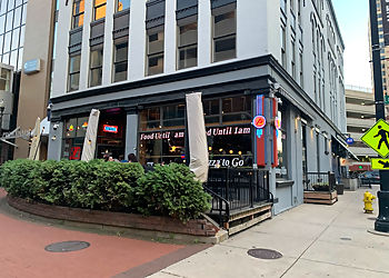 Grand Rapids Sports Bars Z's Bar & Restaurant