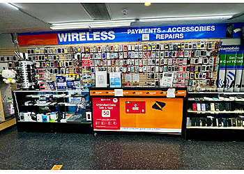 iPhoenix Cellphone & Repair - Glendale, AZ Cell Phone Repair - Business Interior Image