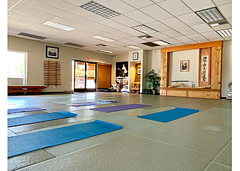 Orange Yoga Studios mog&yoga