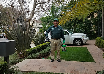 Pespro - El Monte, CA Pest Control Companies - Team Working Image