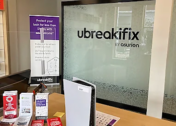 uBreakiFix Baltimore - Baltimore, MD Cell Phone Repair - Business Interior Image