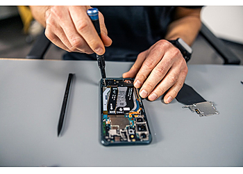 Buffalo Cell Phone Repair uBreakiFix  Phone and Computer Repair  Hamburg