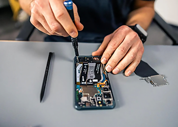 Chicago Cell Phone Repair uBreakiFix River North